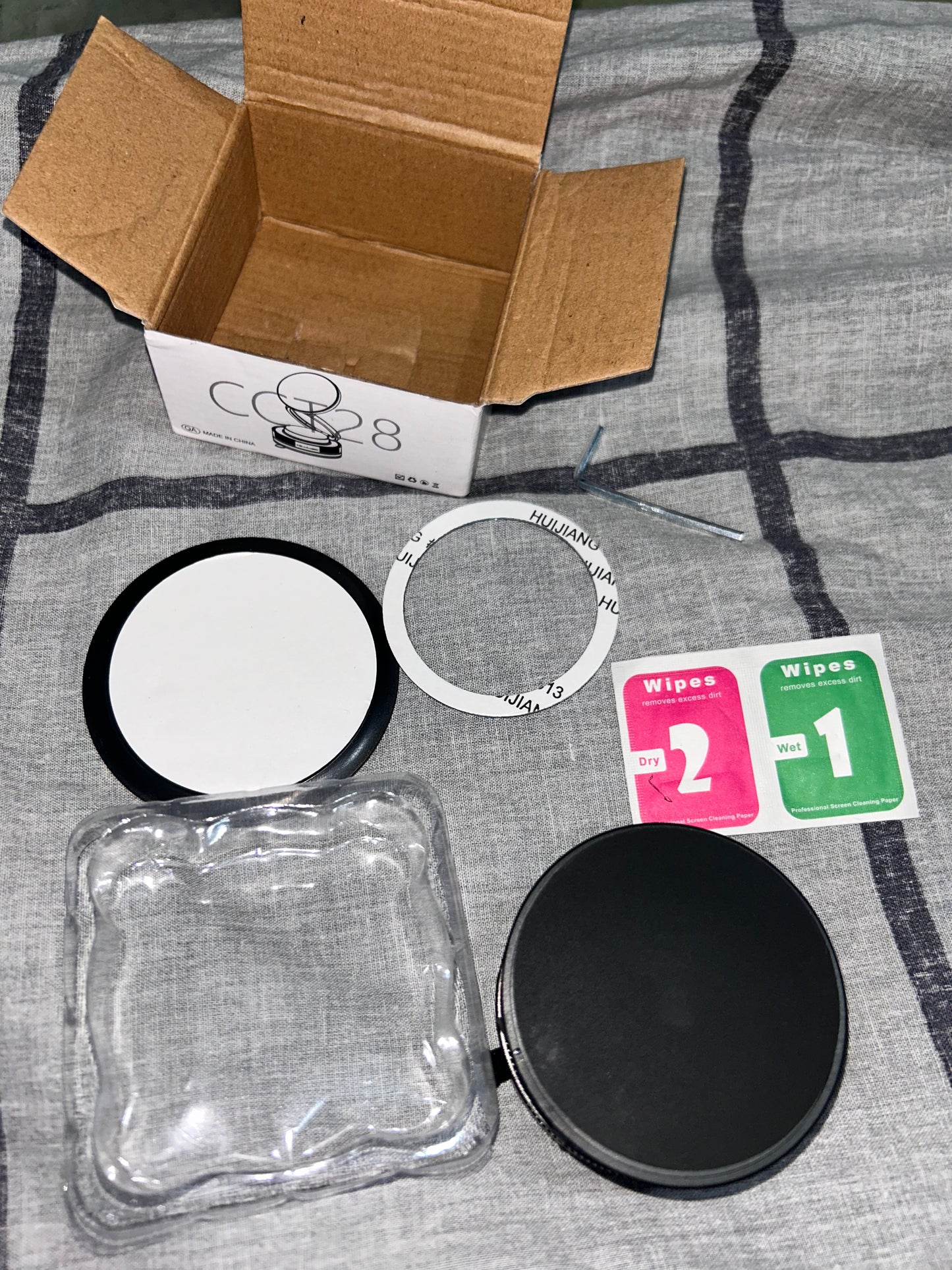 Support téléphonique magnétique universel pour voiture avec ventouse 360° — compact, puissant et tendance 2025