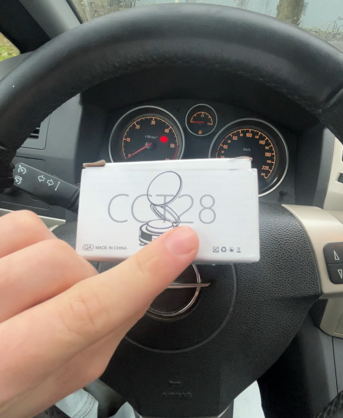 Support téléphonique magnétique universel pour voiture avec ventouse 360° — compact, puissant et tendance 2025